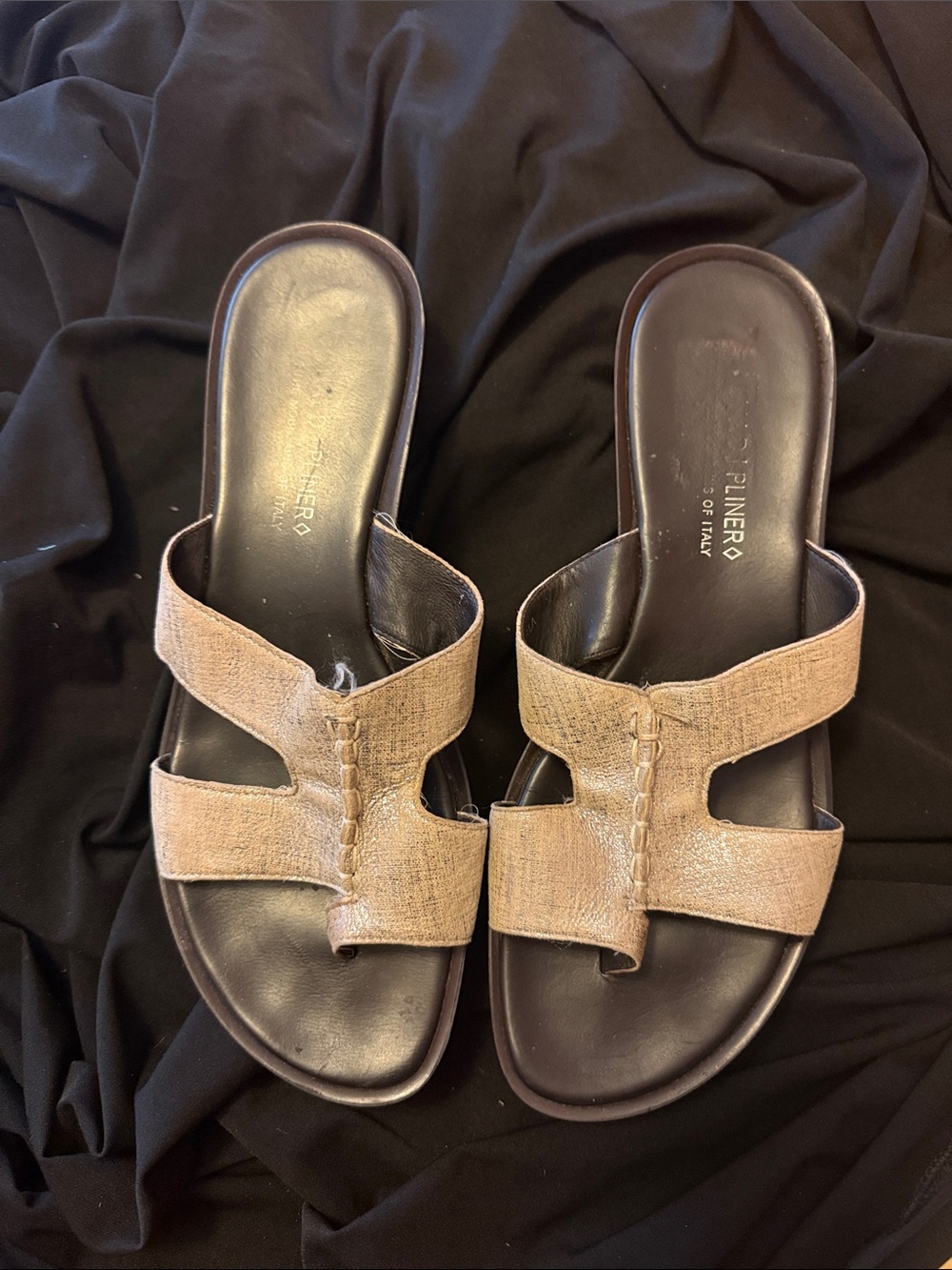 DONALD J PLINER Made In Italy Gold Leather Slip On Sandals Heel Size 10
